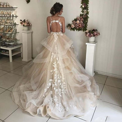 Champagne Floral Lace Wedding Dresses Sexy Backless Ruffles Puffy Bridal Gowns Beach Wedding Gowns Vestido De Noiva Lomwn