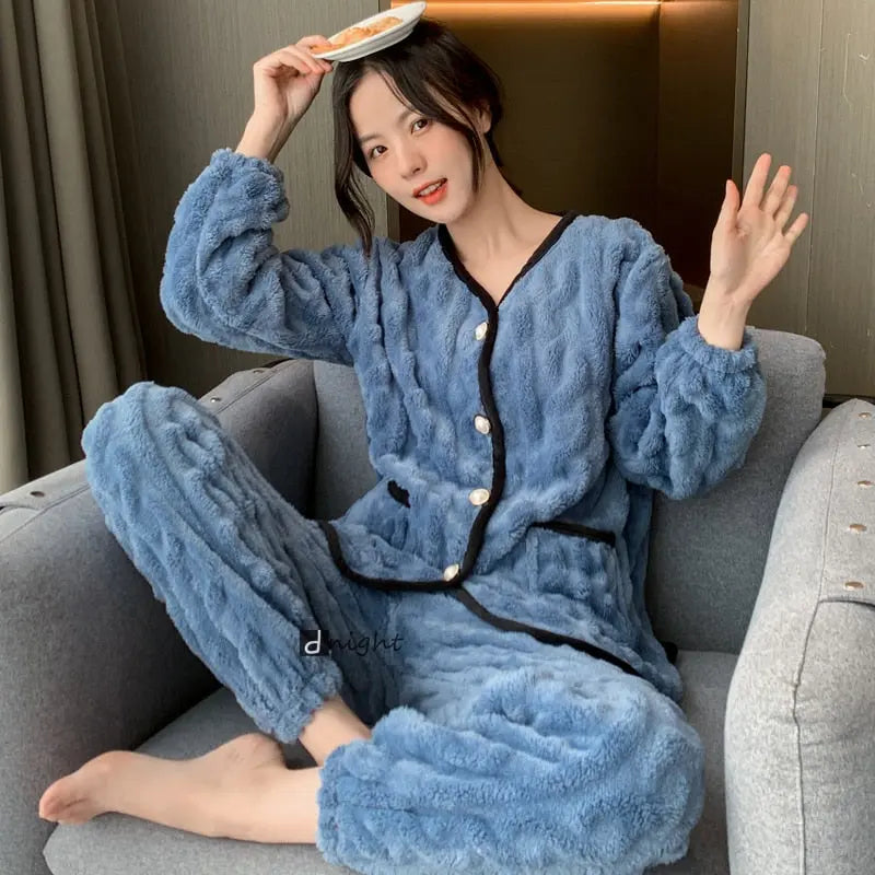 Luxury Cardigan Elegant Flannel Pajama Lomwn