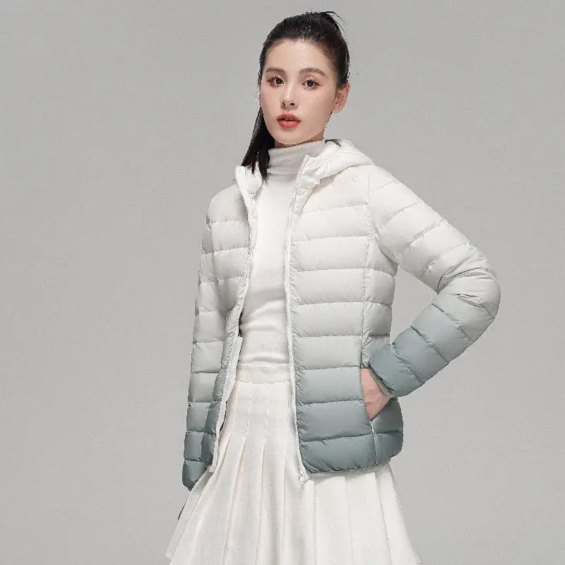 Women Luxury Designer Gradient Down Coats 2022  Autumn/Winter New Fashion Hooded Slim Fit Ultra Lightweight Keep Warm Jackets Lomwn