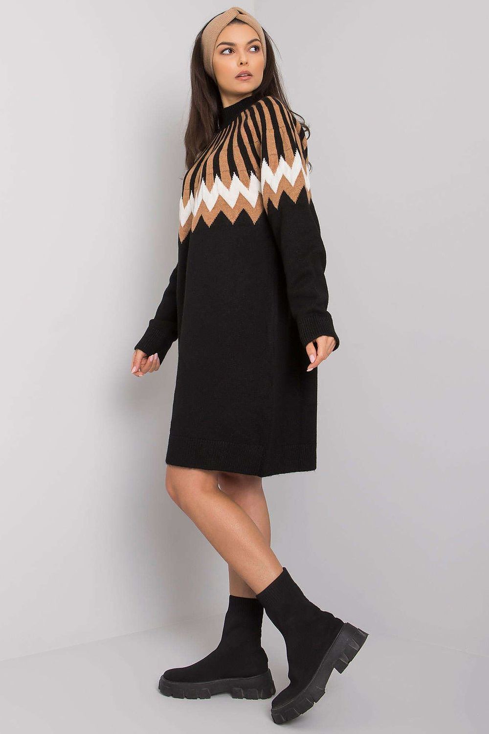 Dress Sukienka Model LC-SK-0098.37X Black - Rue Paris Rue Paris